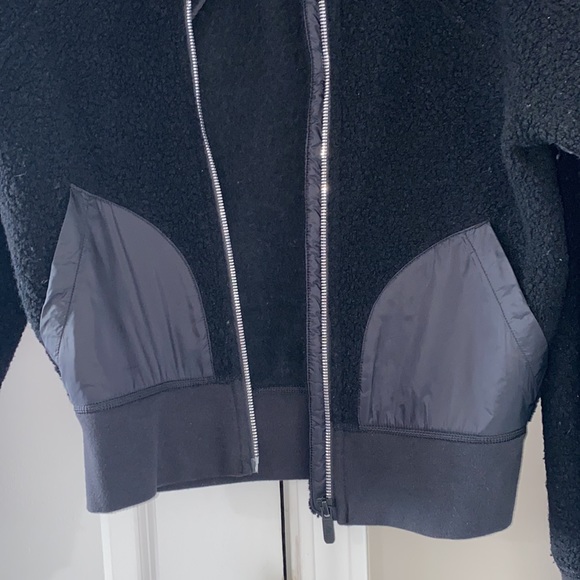 LuluLemon So Sherpa Fleece Bomber Jacket Size 2 - Picture 5 of 8
